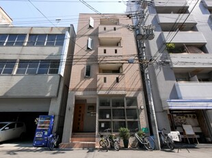 セナドーラ瓦町の物件外観写真